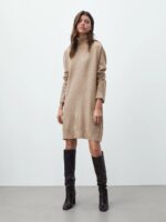 Robe pull droite beige élégante automne hiver