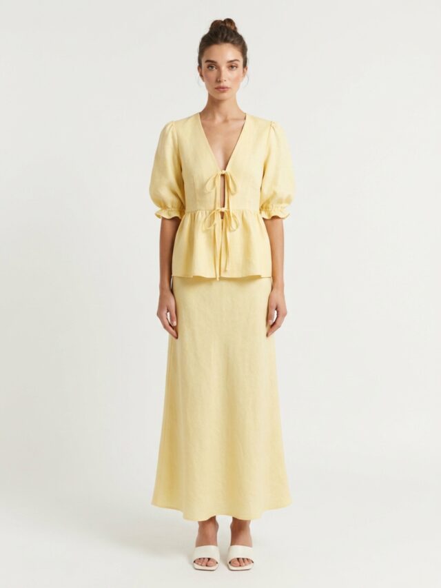 Photo studio d'une femme portant une robe popeline jaune